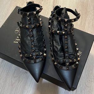 NWOT Noir Valentino Garavani Rockstud Ballerina Flats